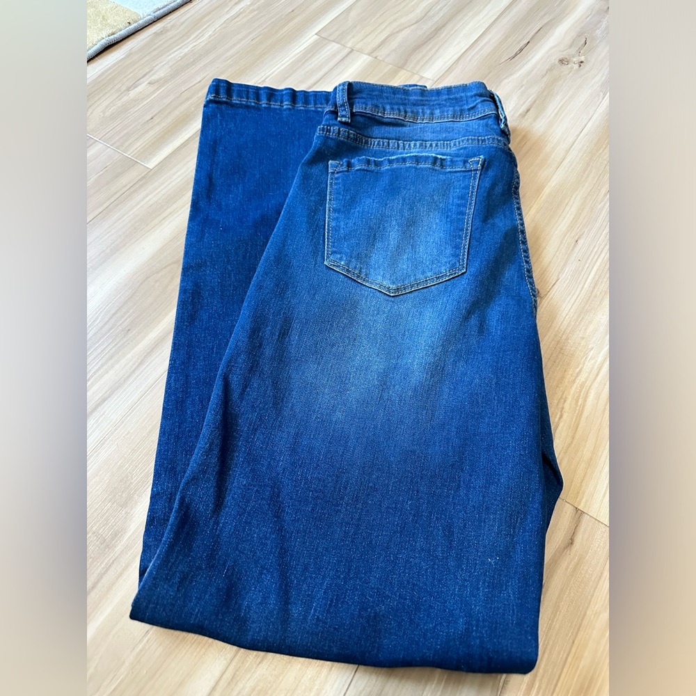 Wide Leg Jeans🦋 - Picture 2 of 4